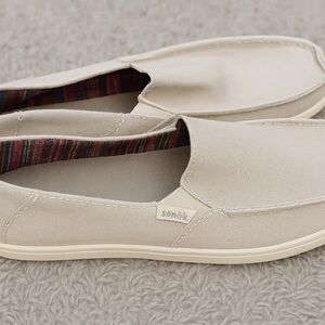 Sanuk Cream Men's Vagabond sidewalk surfers Slip on shoes